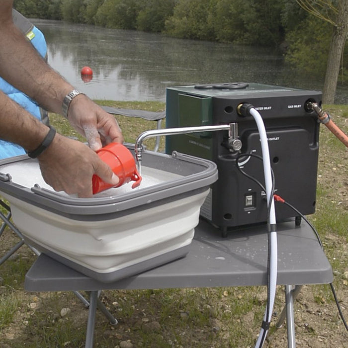 Kampa Geyser - Portable LPG Gas Hot Water System